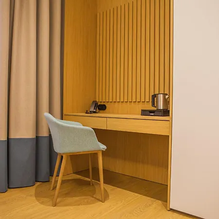 Hotel Fitz 4*
