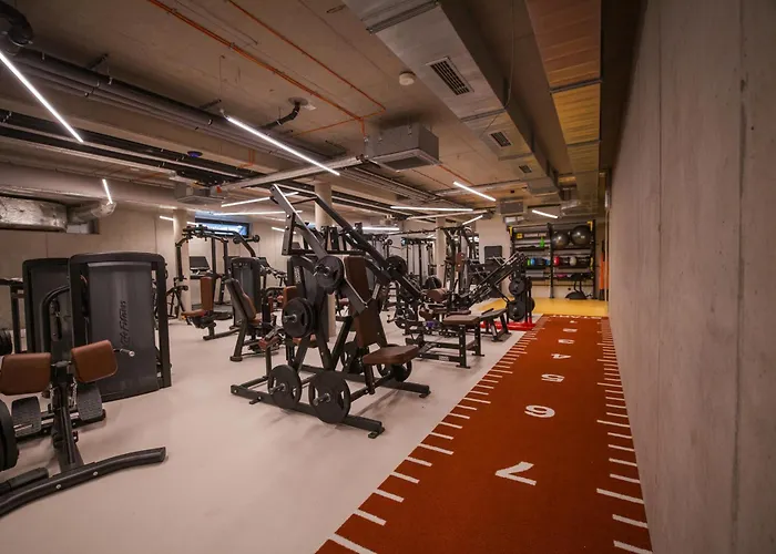 Fitz Hotel 4*