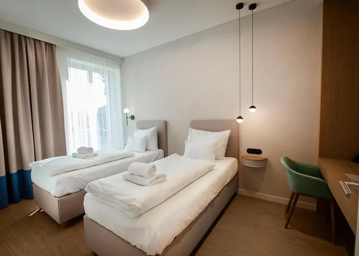 Fitz Hotel 4*